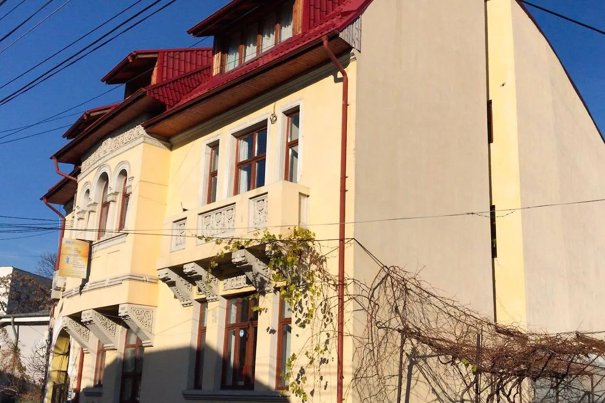 Apartamento Cozy Flat In Villa Near Old Town Bucarest